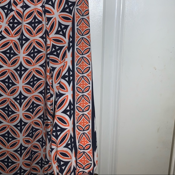 Brand new crown and ivy top. - Picture 2 of 4